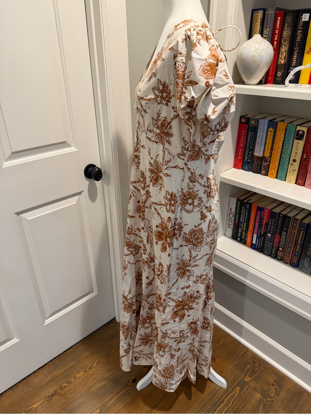 Abercrombie & Fitch Cream Maxi Dress with Brown Floral Print - Picture 2 of 5